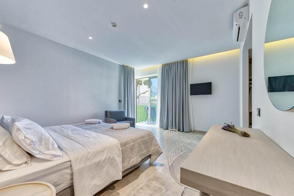 Semes Hotel Argassi Bagian luar foto